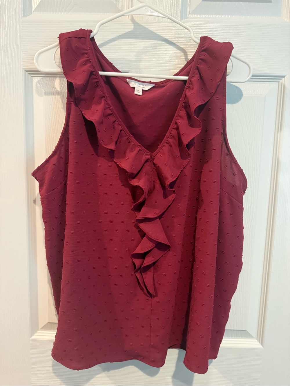 LC Lauren Conrad Burgundy Swiss Dot Ruffle Sleeveless Blouse Women’s XXL